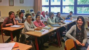 اللاجئين السوريون في المانيا والدراسة في جامعة وينجز