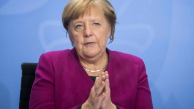 ألمانيا تشدد القيود حول إجراءات كورونا الجديدة وميركل غير راضية عنها