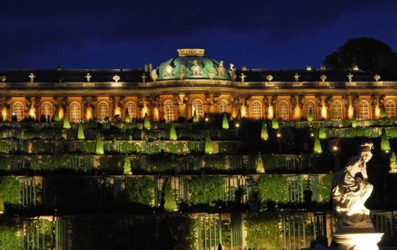 قصر سانسوسي المانيا